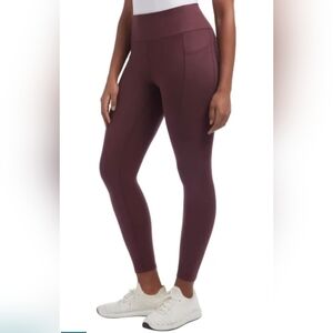 NEW! Danskin Sassafras Satin Stitch 7/8 Leggings